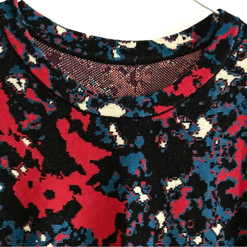 Floral Patterned Dress - Picture 5 of 10